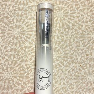 IT Heavenly Skin CC+ Skin Perfecting Brush